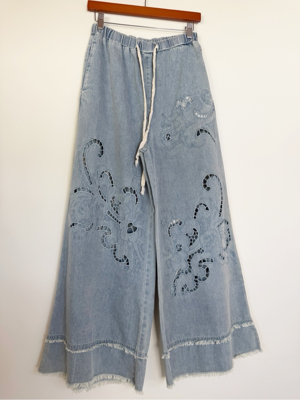 POL Anthropologie Ultra Wide Leg Denim Palazzo Pants Size Small